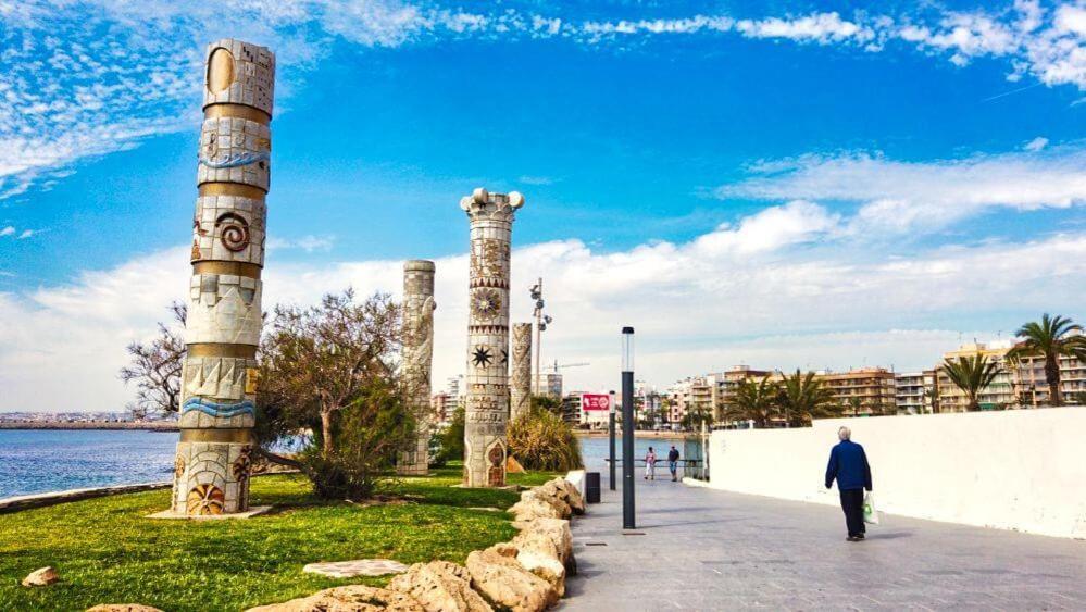 Апартаменты Piso En El Centro Торевьиа Экстерьер фото